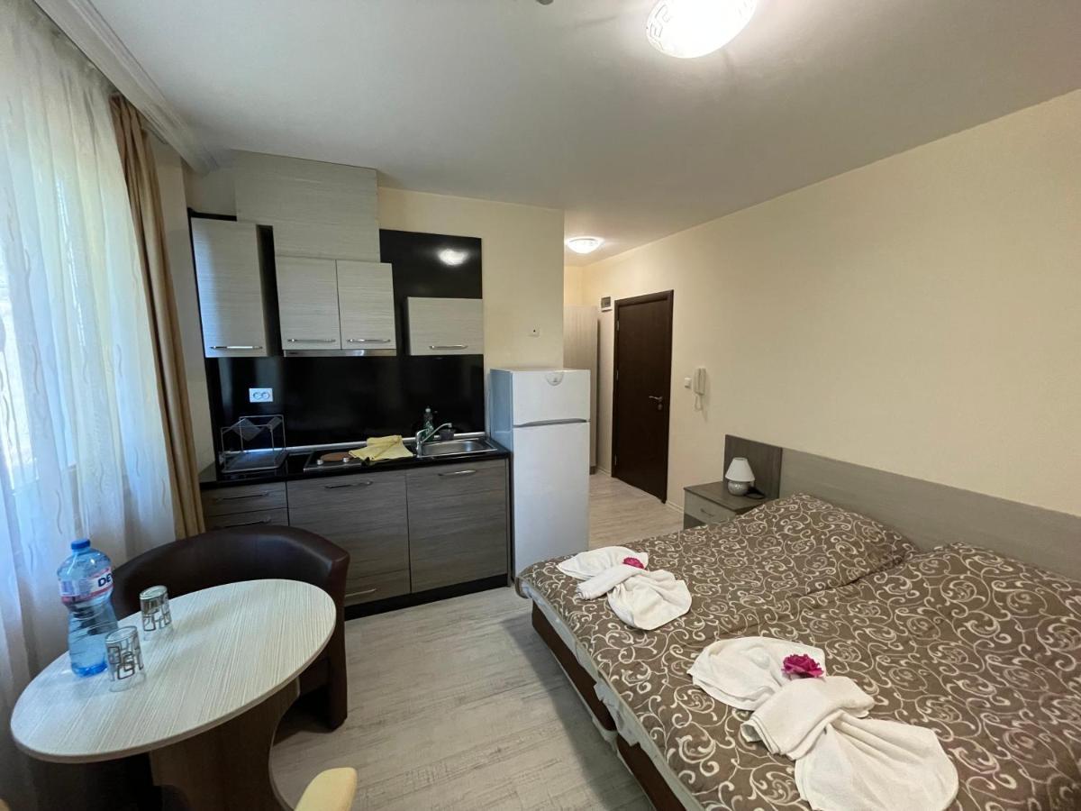 Brilliant Aparthotel ソゾポル エクステリア 写真