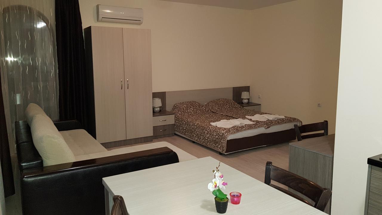 Brilliant Aparthotel ソゾポル エクステリア 写真